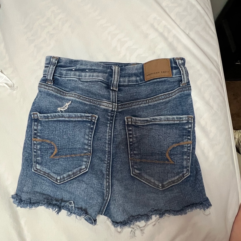 ae distressed jean shorts
